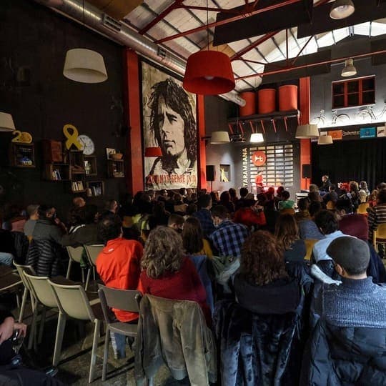 Taller pandero quadrat i pandereta a càrrec de laia pedrol 